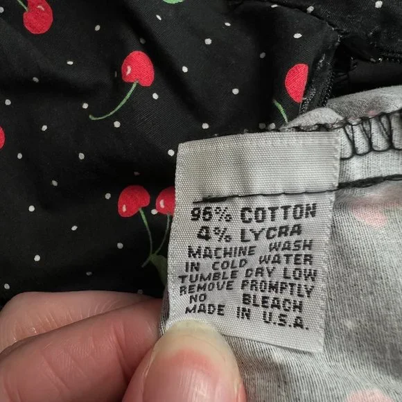 Vintage USA Pin-Up Novelty Cherry Print A-Line Fit & Flare Midi Fun Summer Dress - Picture 6 of 7